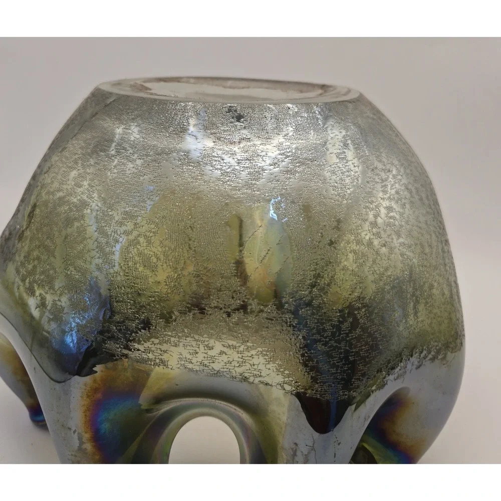 Vintage Carnival Vase Large Swung Or Pinched Rim‎ Bottom Textured Design